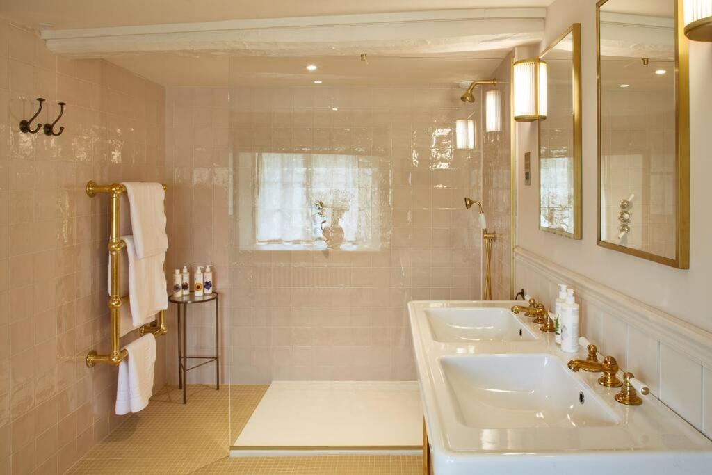 Dawn At The Sun Inn Felmersham, Our Signature Duplex Suite Sharnbrook Екстер'єр фото